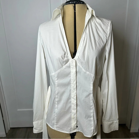 172.  white blouse - Picture 12 of 16